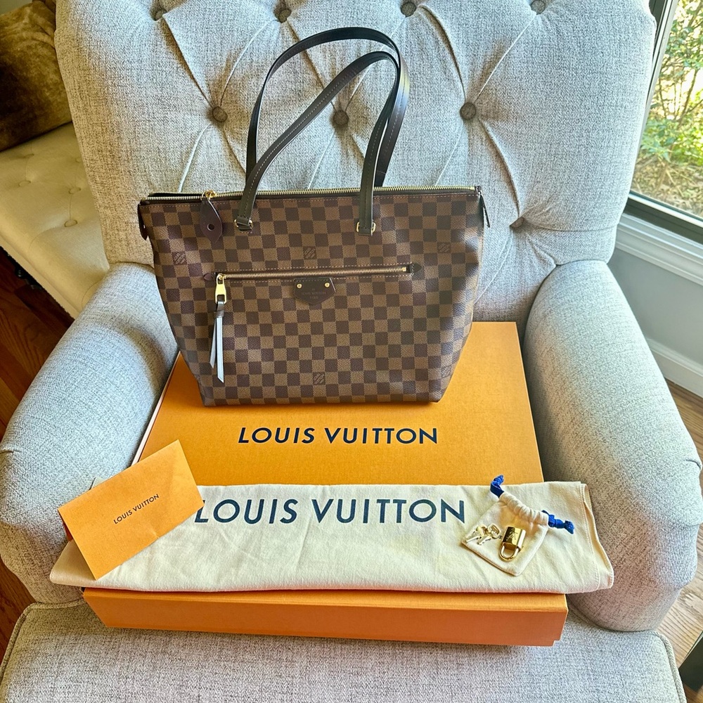 Authentic Louis Vuitton Lena MM